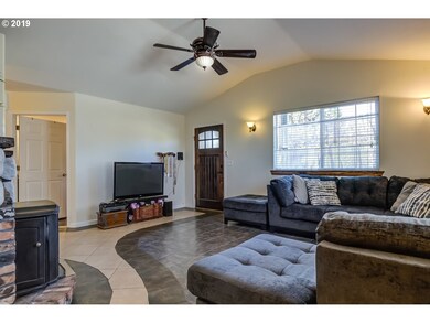 835 E Ellendale Ave, Dallas, OR 97338 - photo 3