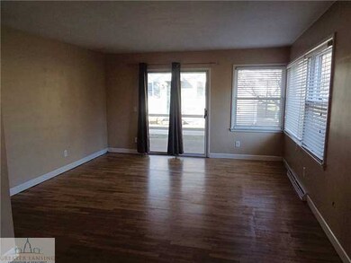 1622 S Holly Way, Lansing, MI 48910 - photo 2