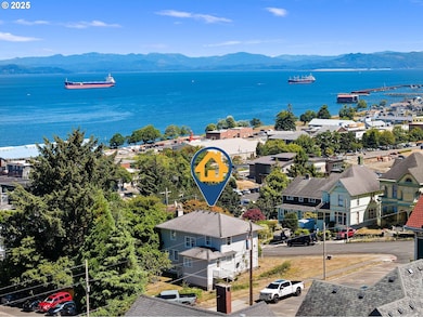 677 17th St, Astoria, OR 97103 - photo 3