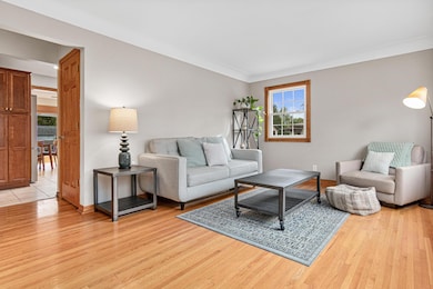 2215 Rainbow Ave, New Brighton, MN 55112 - photo 4