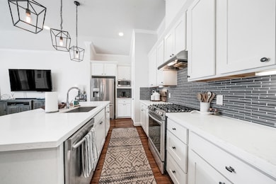 Open kitchen area to Living area. Perfect for fami