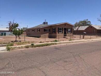 622 W Fleming Ave, Winslow, AZ 86047 - photo 2