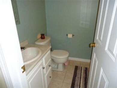 172 Dean St unit 12, Taunton, MA 02780 - photo 4