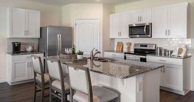 2429 Maidens Bluff Ave unit Cali, Davenport, FL 33837 - photo 7