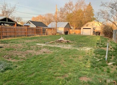 945 W 4th St, Weiser, ID 83672 - photo 6