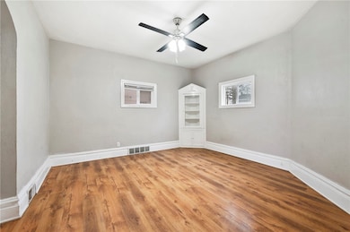 872 4th Ave, Coraopolis, PA 15108 - photo 7