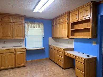 1035 Fortenberry Cir, McComb, MS 39648 - photo 3