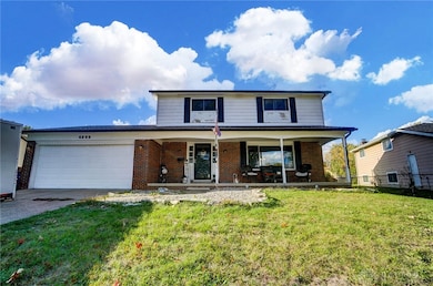 4849 Heatherton Dr, Columbus, OH 43229 - photo 2