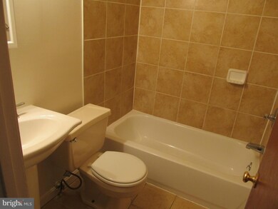 6817 Elbrook Rd, Lanham, MD 20706 - photo 4