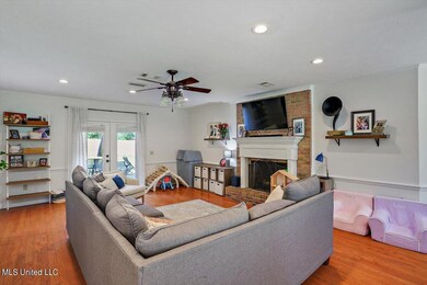 06-351 Hanley Cir