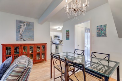 364 Bellevue Ave unit 4-D, Newport, RI 02840 - photo 7