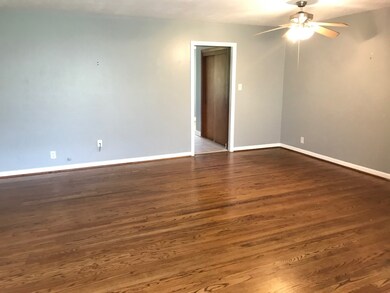 6311 Waltway Dr, Houston, TX 77008 - photo 3