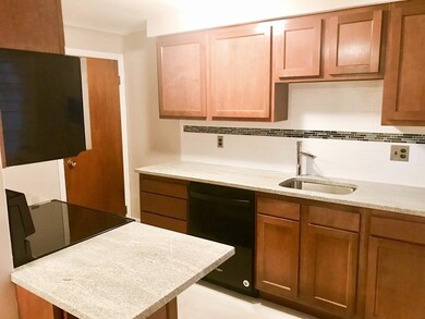 36 Emerson Gardens Rd unit 36, Lexington, MA 02420 - photo 2