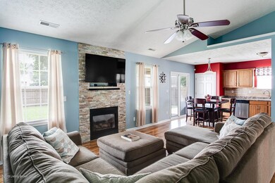 10707 Waycross Ave-5 - Copy