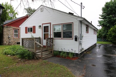 21 Mcduffee St, Rochester, NH 03867 - photo 2