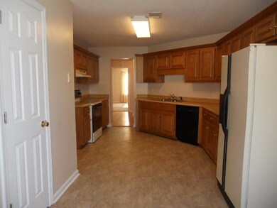 105 Ivey Ct, Warner Robins, GA 31088 - photo 6