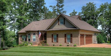 3 Car Garage