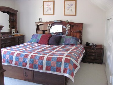 19 W Hill Dr unit 19, Westminster, MA 01473 - photo 4