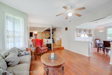 05-Family Room