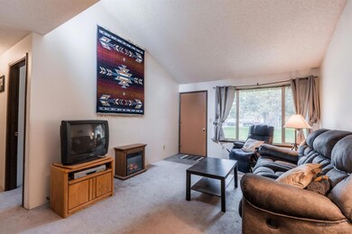 1700 NE Wells Acres Rd unit 58, Bend, OR 97701 - photo 3