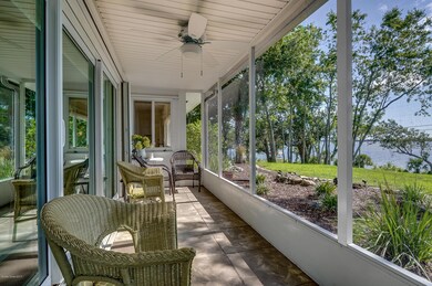 871 N Indian River Dr, Cocoa, FL 32922 - photo 6