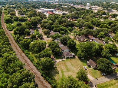 2414 Waldron Ave, Bay City, TX 77414 - photo 6