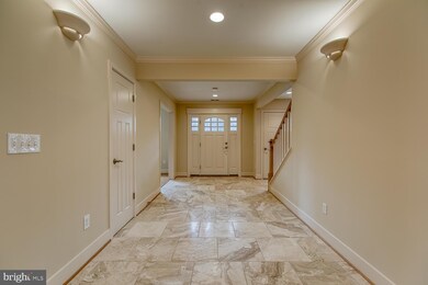 6610 Van Winkle Dr, Falls Church, VA 22044 - photo 2