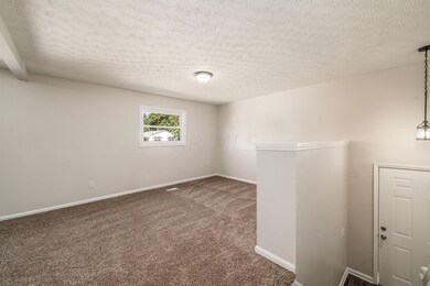 009_7_R 1737 e 26th Ave 0022