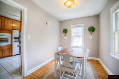 227 W 9th St, Mankato, MN 56001 - photo 5