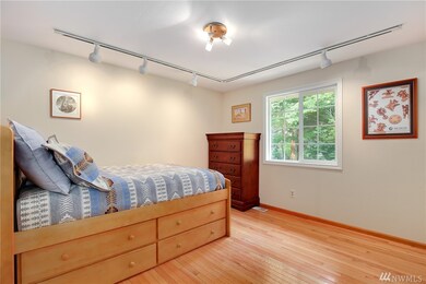 8811 204th St SW, Edmonds, WA 98026 - photo 5