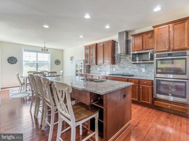 24392 Moon Glade Ct, Aldie, VA 20105 - photo 4