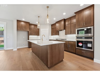 22987 Bland Cir, West Linn, OR 97068 - photo 7