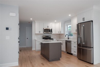 6 Lillian Ct, Warwick, RI 02886 - photo 6