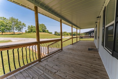 White Cabin-9