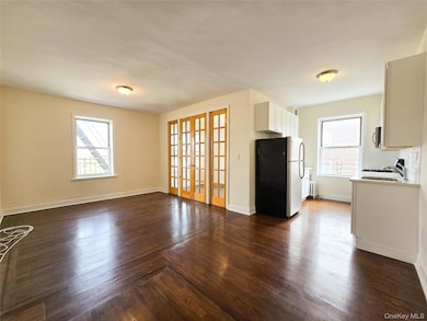 59-11 Queens Blvd unit 5H, Woodside, NY 11377 - photo 3