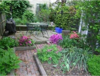 125 Spring St, Cambridge, MA 02141 - photo 4