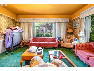 1100 N Park Ave, Eugene, OR 97404 - photo 3