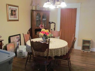 105 Carlisle Ave, Shelbyville, TN 37160 - photo 4