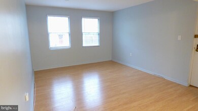 6616 Boulevard View unit A2, Alexandria, VA 22307 - photo 2