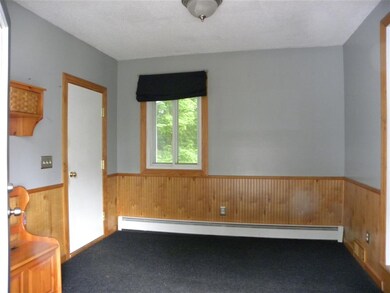 90 Hall Rd, Londonderry, NH 03053 - photo 2