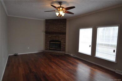 129 Fox Run Dr unit 61&62, Statesville, NC 28625 - photo 5