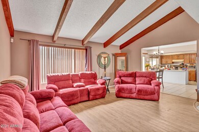 3126 N Yucca St-10