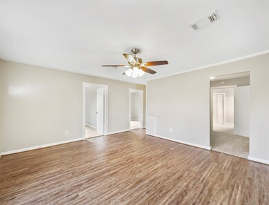 214 3rd St, Brazoria, TX 77422 - photo 6