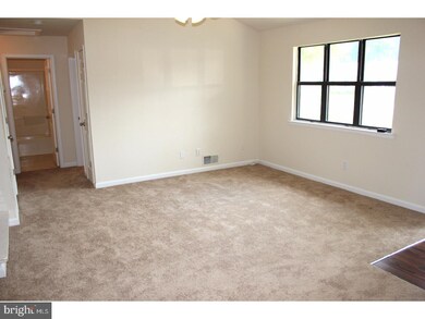 157 Melodic Dr, Newark, DE 19713 - photo 2