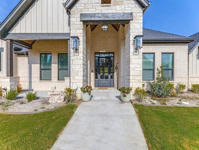 129 Lariat Ct, Azle, TX 76020 - photo 2