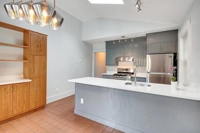 67 Chestnut St unit B, Charlestown, MA 02129 - photo 4