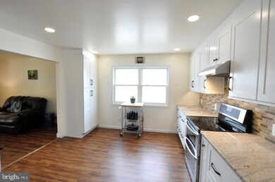 102 Berkshire Dr, Mount Laurel, NJ 08054 - photo 7