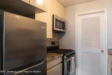 100 1st St unit 5, Keyport, NJ 07735 - photo 6