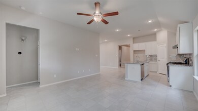 31038 Regal Elm Ln, Conroe, TX 77385 - photo 5