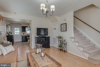 1050 Hampton Cir, Hagerstown, MD 21742 - photo 3